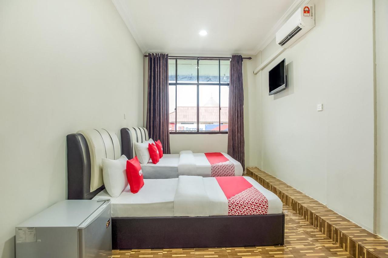 סמפורנה Oyo 89712 Grand Inn מראה חיצוני תמונה