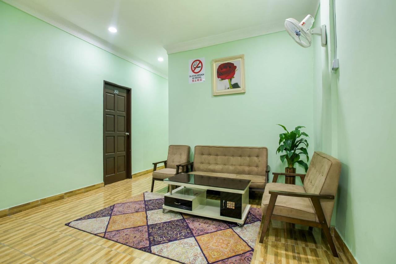 סמפורנה Oyo 89712 Grand Inn מראה חיצוני תמונה