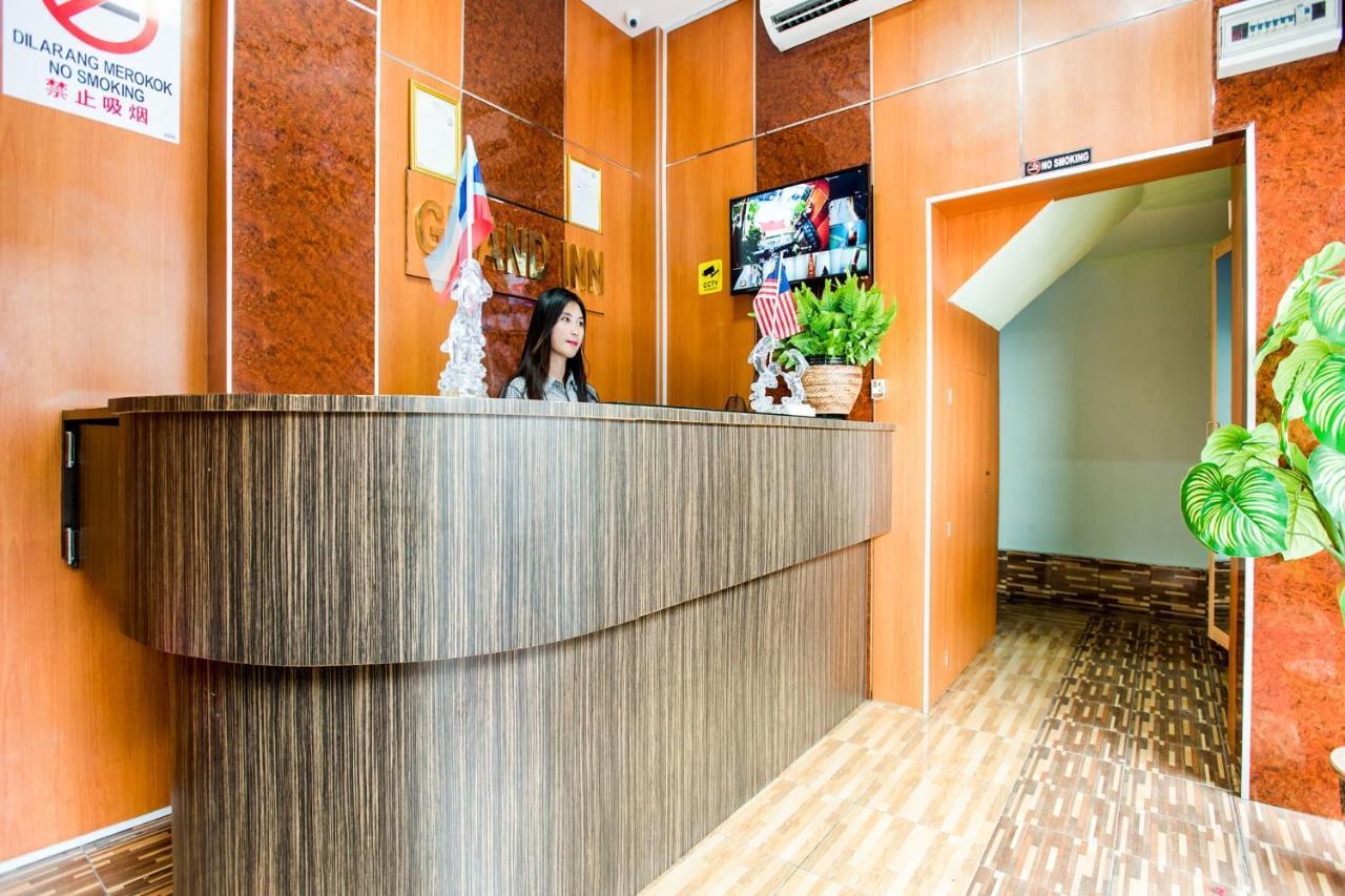 סמפורנה Oyo 89712 Grand Inn מראה חיצוני תמונה