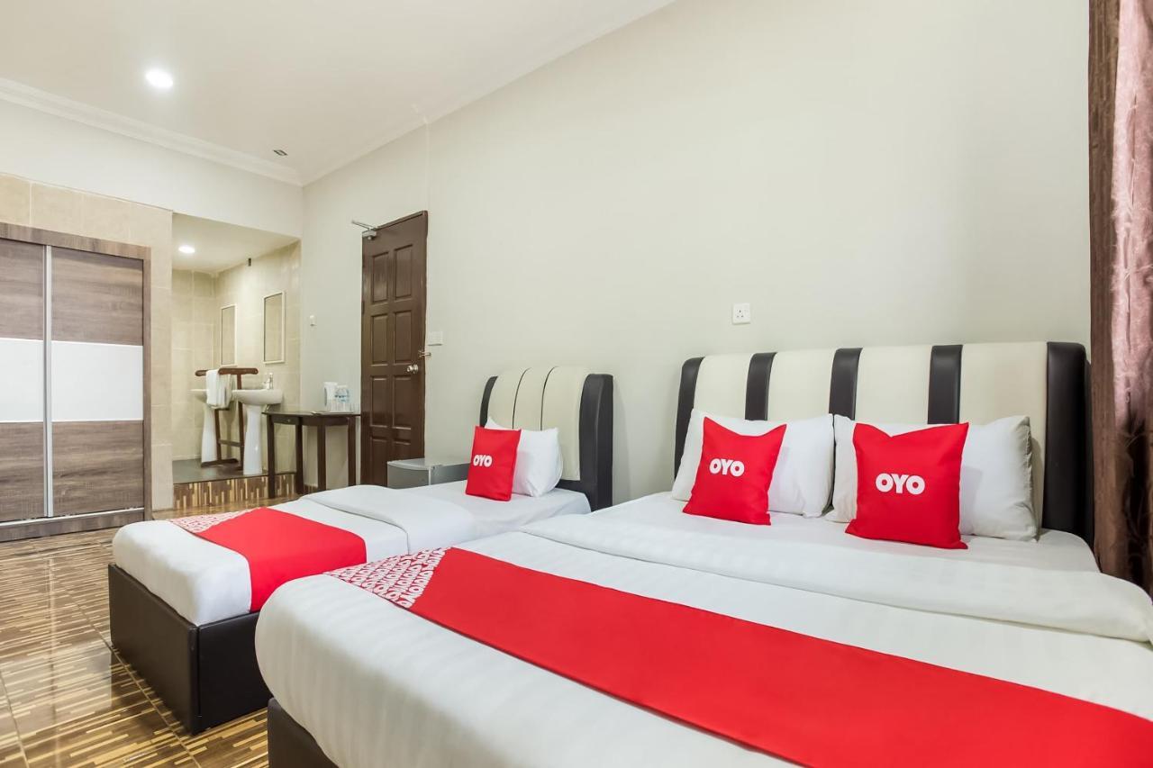 סמפורנה Oyo 89712 Grand Inn מראה חיצוני תמונה
