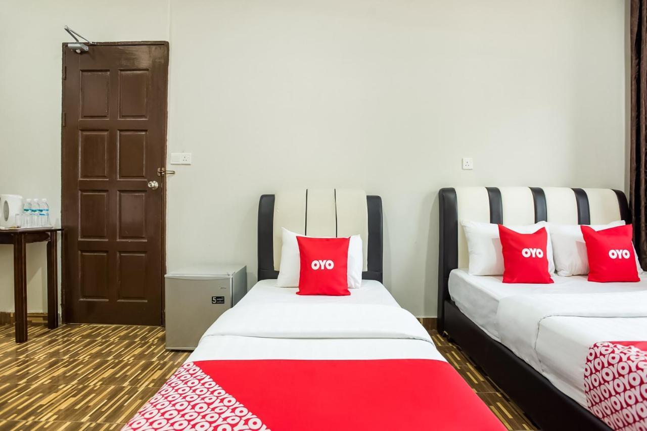 סמפורנה Oyo 89712 Grand Inn מראה חיצוני תמונה